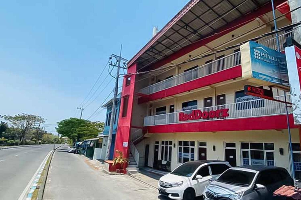 RedDoorz Syariah near T1 Juanda Airport 2 Hotel Brebek Luaran gambar