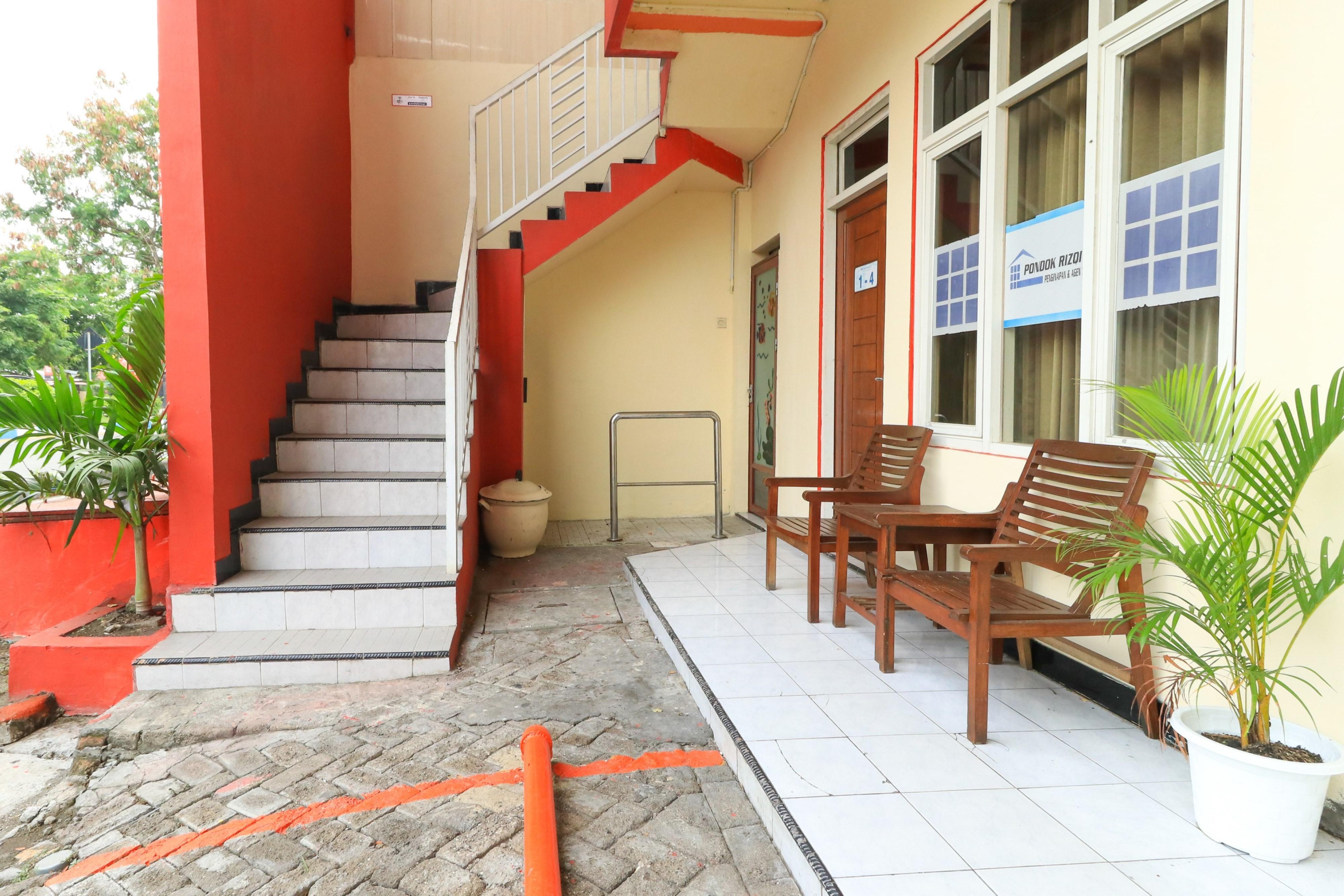 RedDoorz Syariah near T1 Juanda Airport 2 Hotel Brebek Luaran gambar