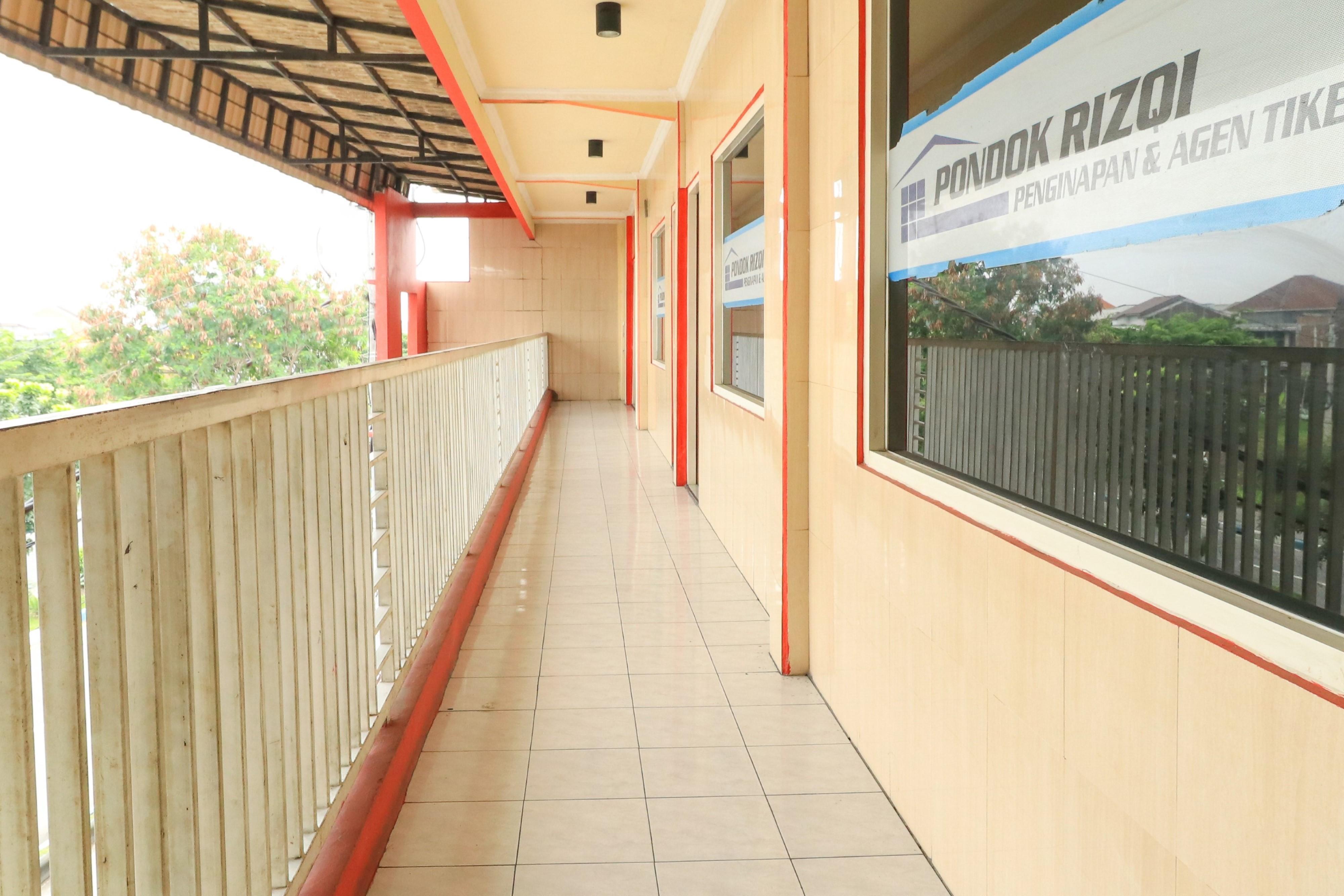 RedDoorz Syariah near T1 Juanda Airport 2 Hotel Brebek Luaran gambar